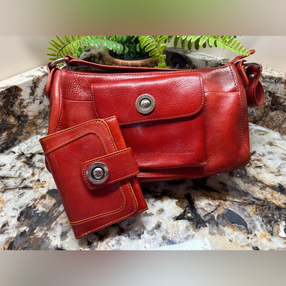 Wilsons Leather Red/Orange Shoulder Bag with Wallet - Picture 2 of 15